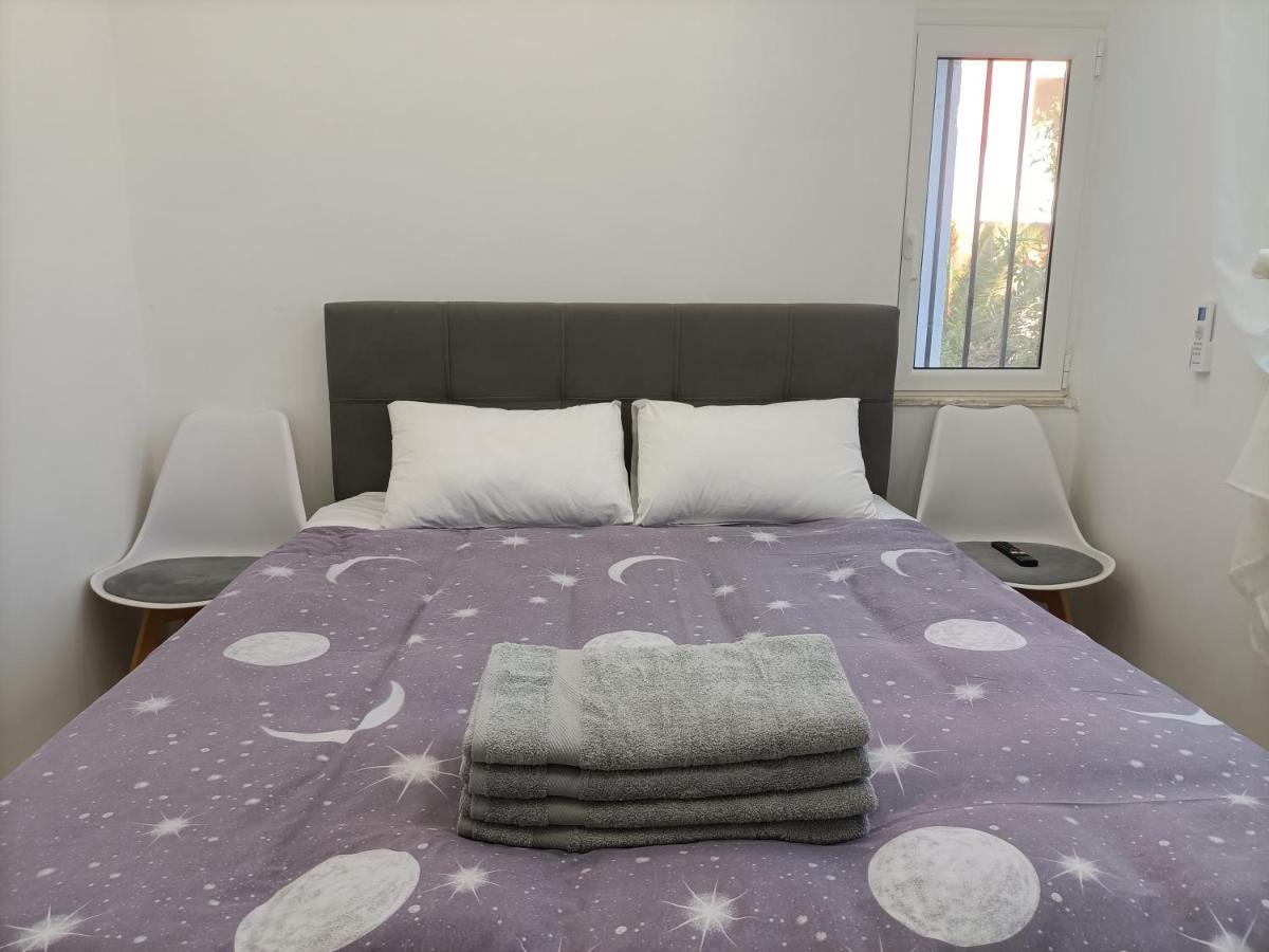 Beautiful Pedestrian Apartment Атина Екстериор снимка